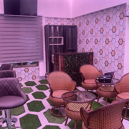 Milton Avenue Suites Аккра Екстер'єр фото