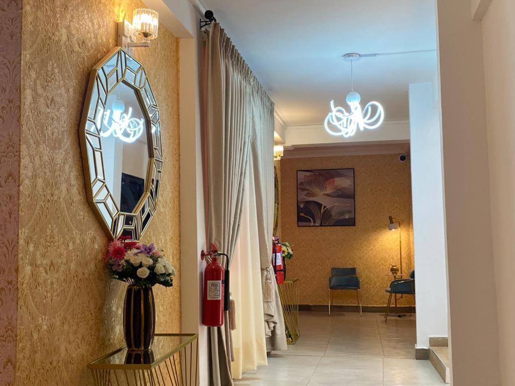 Milton Avenue Suites Аккра Екстер'єр фото